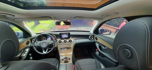 Imagen 10 de 13 de Mercedes-benz Cgi Exclusive - Clase C200