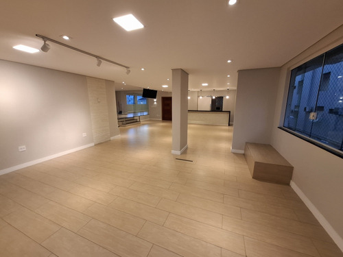 Apartamento 2 Dormitórios Com 1 Suite