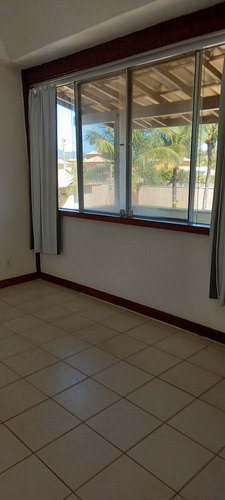 Casa De 3 Quartos E 5 Banheiros
