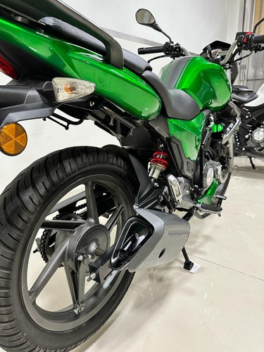 Imagen 19 de 25 de Benelli Tnt 15 Usada = 0km Permutas Dni 12/18