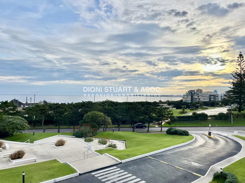 Torre Washington Esquinero De 3 Dormitorios En Venta