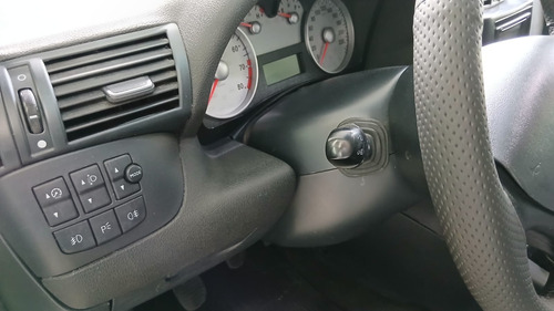 Fiat Stilo 1.8 8v Attractive Flex 5p