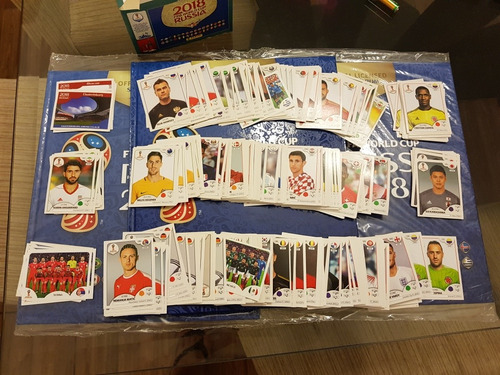 Imagen 2 de 3 de Album Panini 2018 Y Figuritas Original