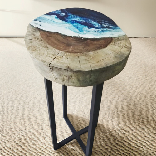 Mesa Auxiliar De Parota Con Resina Epoxi Estilo Ocean