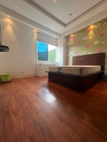 Imagen 21 de 26 de Fernando Perez Vende Lujoso Apartamento En Las Chimeneas Res The Lofts, Valencia La Trigaleña