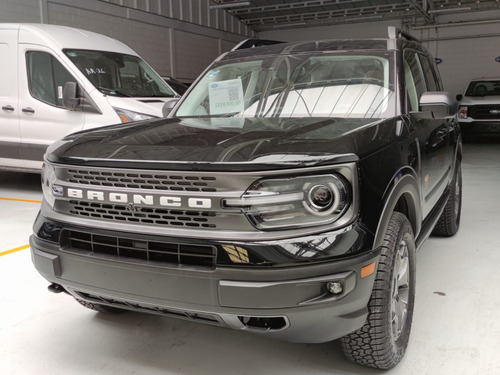 Imagen 4 de 13 de Ford Bronco Badlands 4x4 2021