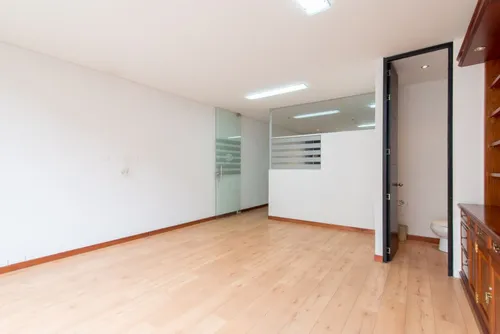 Oficina En Venta En Chicó Reservado. Cod V2805