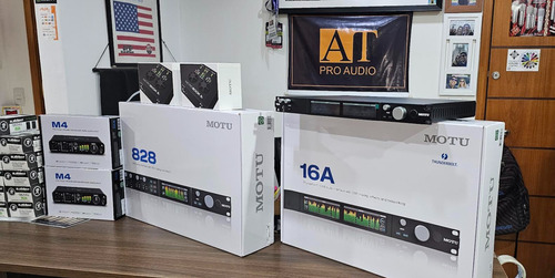 Interface Áudio Avb Usb Thunderbolt 32ins X 34outs Motu 16a