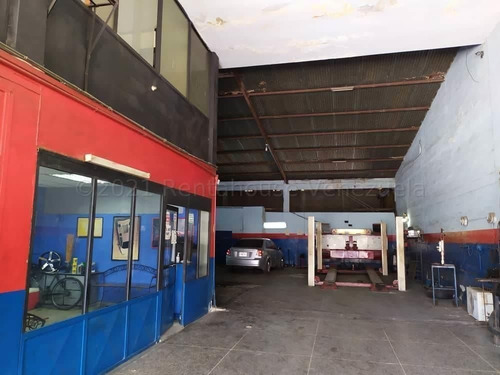 Imagen 5 de 13 de Leida Falcon Rentahouise Vende Galpon En La Av Bolivar Sur De Valencia 22-13435lf