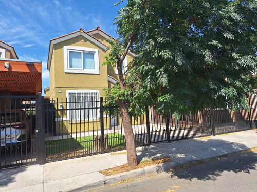 Arriendo Excelente Casa, Barrio Los Ciruelos De Buin