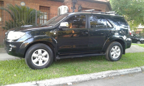 Toyota Hilux Sw4 4x4 Automática 7 Asientos Cuero Permutaría