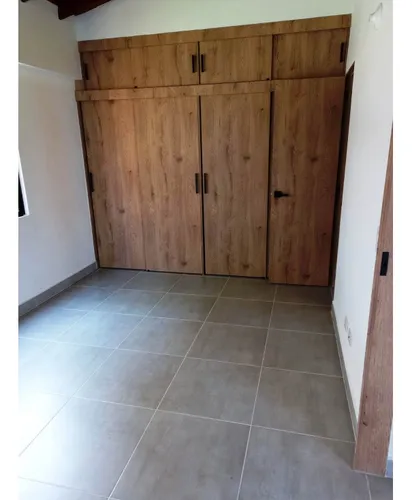 Apartamento En Las Palmas, Piso 4