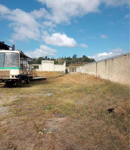 Imagen 4 de 9 de Terreno Para Uso Industrial En Venta Ubicado En La Zona De El Tambor Los Teques. Cf