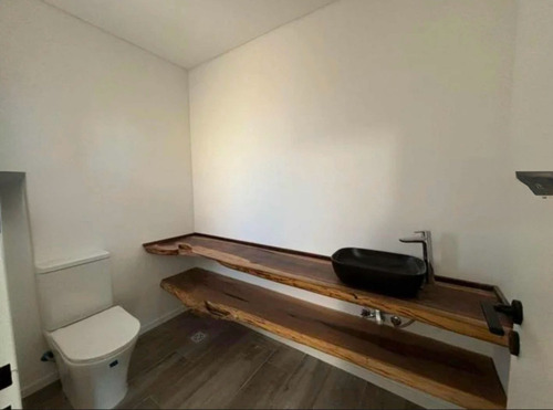 Casa En Venta El Canton A La Laguna