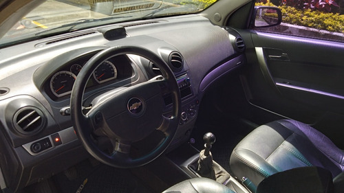 Imagen 7 de 12 de Chevrolet Aveo Lt