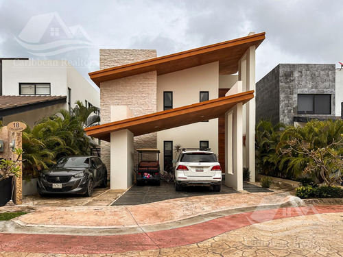 Casa En Venta En Lagos Del Sol Cancun