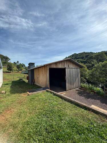 Chácara Com Casa Em Alvenaria, Piscina E Galpão Campeiro