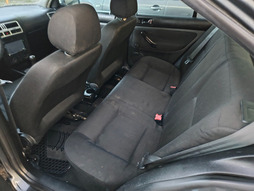 Volkswagen Jetta 2.0 City 5vel Mt