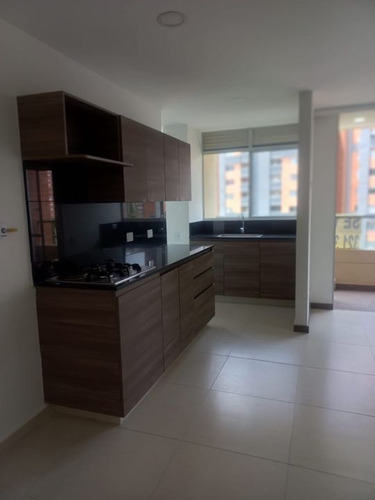 Vendo Apartamento En Sabaneta Sector Los Alcázares