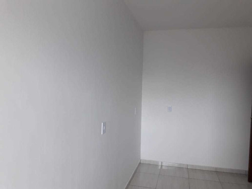 Imagem 14 de 15 de Casa - Padrão, Para Venda Em Joinville/sc - V531