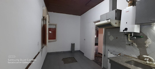Casa En Venta Luis Guillon !! Oportunidad