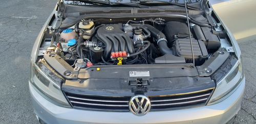 Imagem 9 de 14 de Volkswagen Jetta Comfortline 2.0 Tiptronic 2014