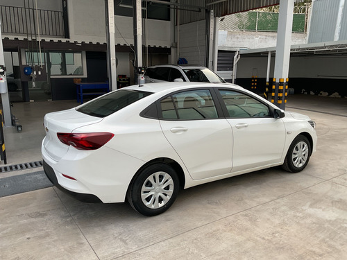 Chevrolet Onix 1.0 LS At