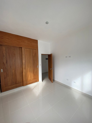 Apartamento En Venta Salida A Santo Domingo, San Francisco De Macorís.