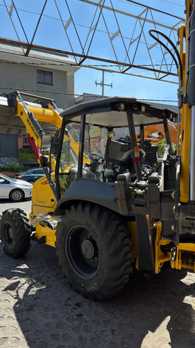 Retroexcavadora New Holland B80c 4wd Kit Nueva