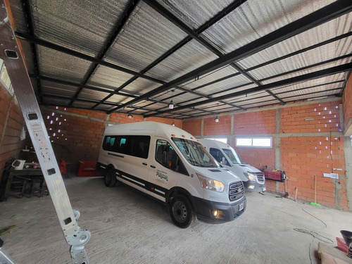 Ford Transit 2.0 Minibus 17+1 460E