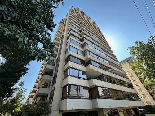 Departamento En Venta De 6 Dorm. En Vitacura. 4 Estac, 2 Bod