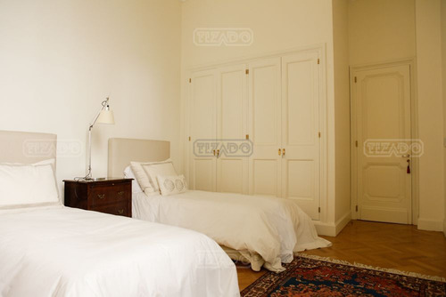 Imagen 18 de 30 de Piso En Venta En Palacio Estrugamou - Esmeralda 1300, Plaza San Martín, Capital Federal