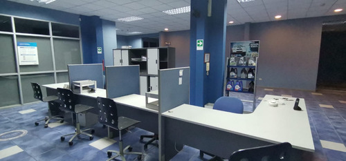 Local Comercial Inmejorable Ubicación, 2 Plantas Libres