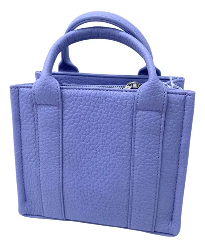 Satchel que es sale