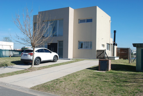 Imagen 1 de 14 de Dueño Vende Casa A Estrenar 2 Plantas, Laguna, 5 Hab Ensuite