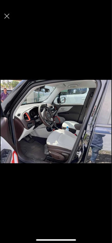 Imagen 7 de 10 de Jeep Renegade Latitude Americana