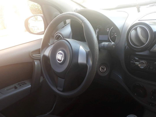 Imagem 8 de 14 de Fiat Palio Attractive 1.0 8v Flex