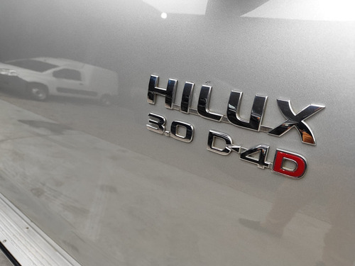 Toyota Hilux 3.0 Srv Cab. Dupla 4x4 4p