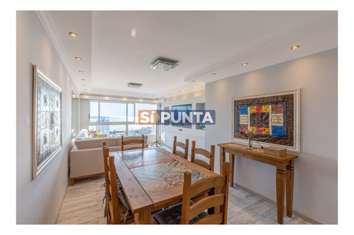 Imagen 8 de 24 de Apartamento Reciclado En Excelente Ubicación