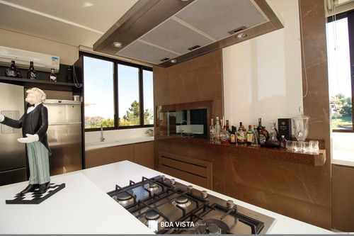 Imagem 13 de 30 de A Casa Onde Seu Sonho É Feito Está Em Suas Mãos, Oportunidade Ideal Para Fazê-lo. Bombinhas, Sc/ Cód 216 - Sc - Ca0003_boavis
