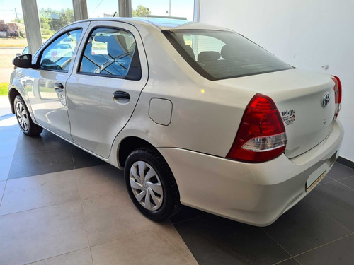Toyota Etios 4ptas 2019