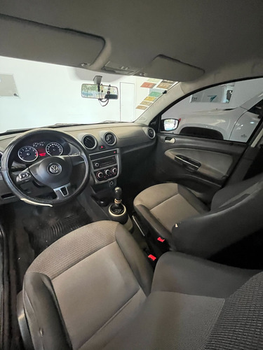 Volkswagen Voyage 1.6 Highline 101cv