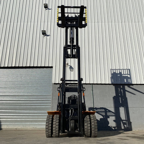 Imagen 6 de 15 de Autoelevador 5 Toneladas 5000kg Triple Torre 4.5m