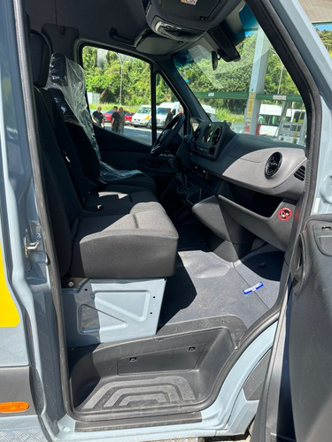 Mercedes-Benz Sprinter Van 417 Extra Longa