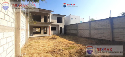 Venta De Casa En Obra Gris, Fracc. Las Fincas, Jiutepecclave 3898