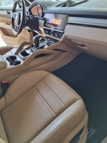 Porsche Cayenne Coupe Platinum Edition 2023