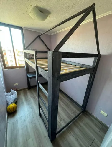 Cama Alta M&r Con Escritorio De Madera