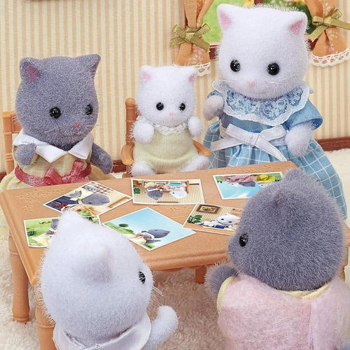 Sylvanian Families Gato Persa Kinder Calico Critter