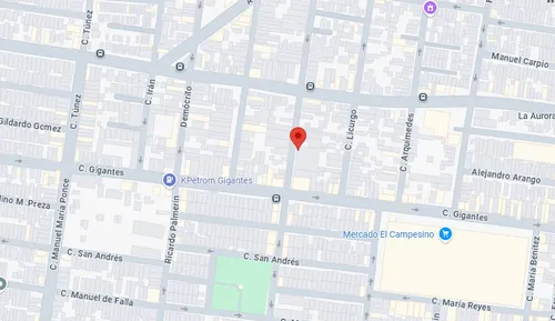 Casa En Colonia Agustín Yáñez, Guadalajara, Jalisco. Con 4 Recamaras Y 568m2. A Unos Minutos De Mercado El Campesino.