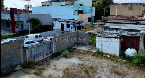 Terrenos En Venta En Centro Barquisimeto Lara -- %%m-c-t%% Cod. 23 Guion 2 7 7 9 1